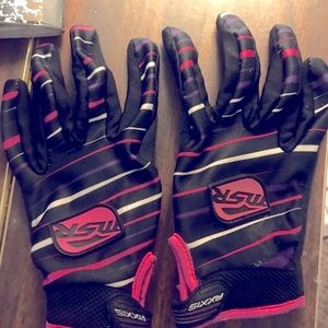 Woman’s riding gloves